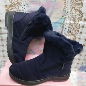 Ladies fur lined boots